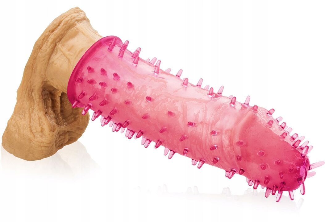Nozzle with member spikes